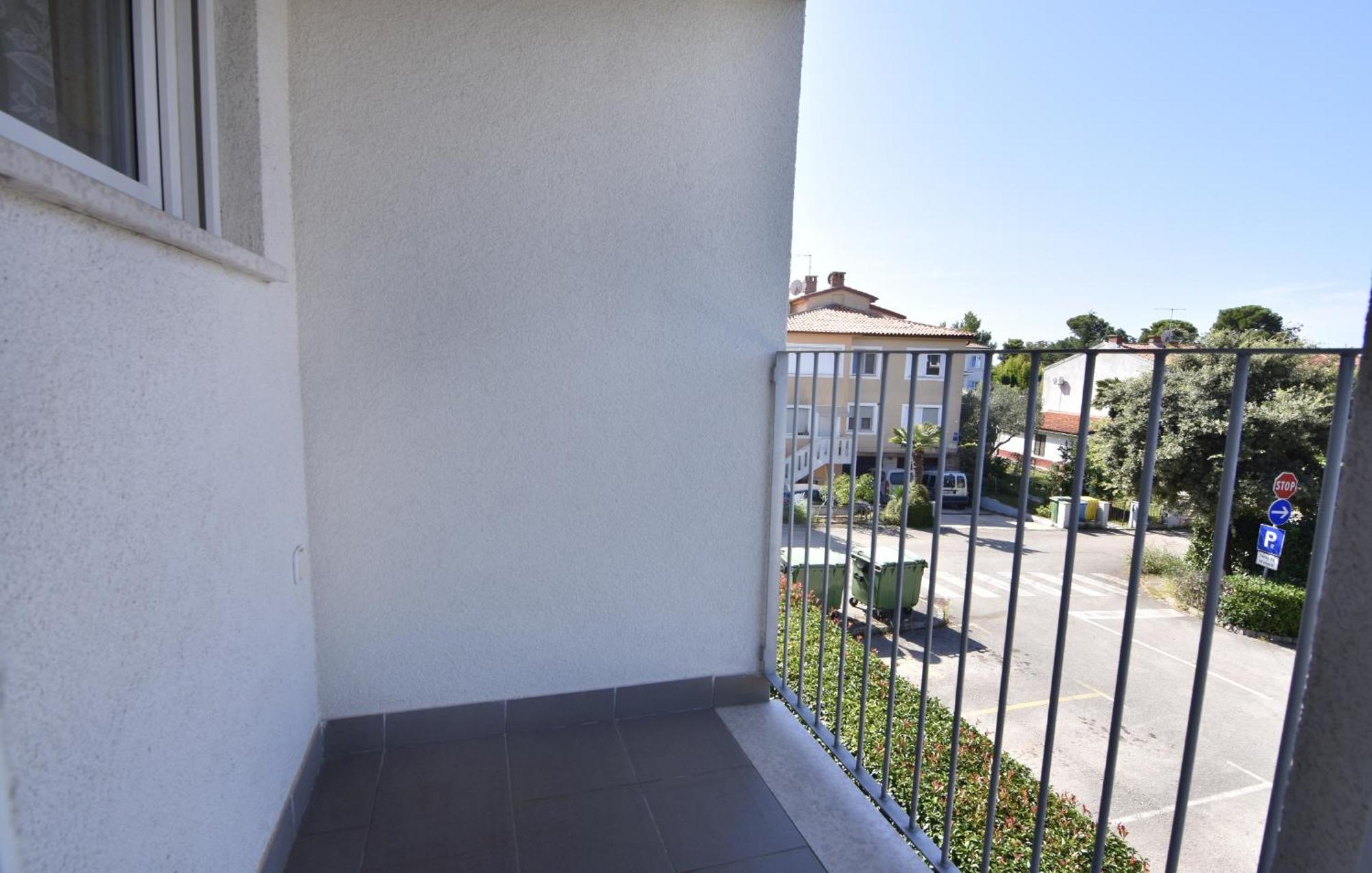Apartment With Wifi - 22353 *